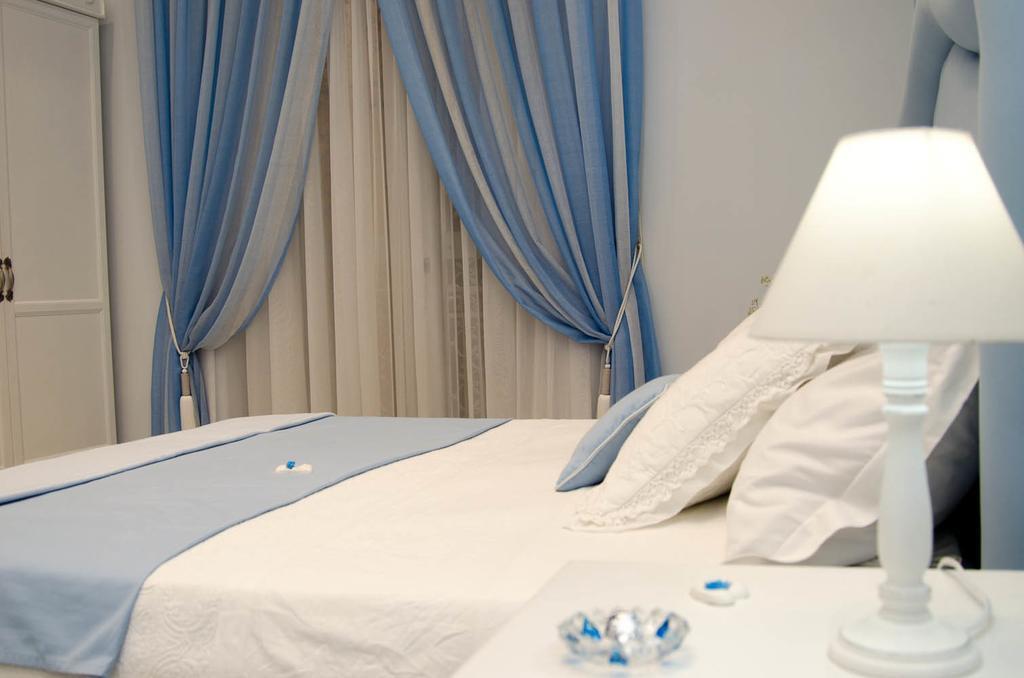 Domus Rosa Bed & Breakfast Napoli Oda fotoğraf