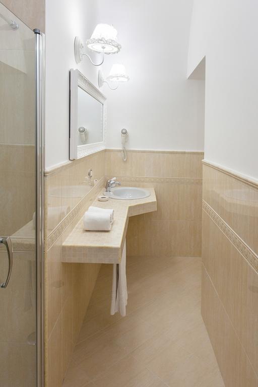 Domus Rosa Bed & Breakfast Napoli Oda fotoğraf